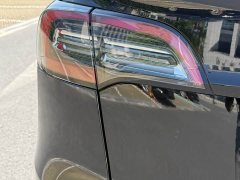 Tesla Model Y Long Range All-Wheel Drive - ფოტო 13