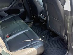 Tesla Model Y Long Range All-Wheel Drive - ფოტო 14