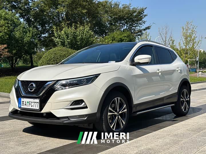 Nissan Qashqai 2.0L CVT XV Premium Luxury