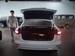 Geely Emgrand 2025 4th Generation 1.5L CVT Longteng Edition - ფოტო 15