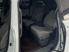 Toyota Sienna 2.5L Hybrid Comfort Edition - ფოტო 6