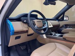 Land Rover Range Rover 3.0L V6 400PS Extended Wheelbase Prestige Edition - ფოტო 10