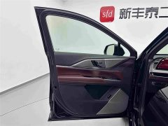 Cadillac XT5 2025 2.0T Platinum - ფოტო 8