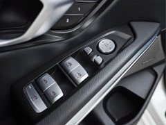 BMW 3 Series 330i M Sport Night Edition Package - ფოტო 7