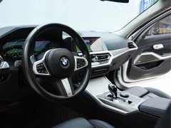 BMW 3 Series 330i M Sport Night Edition Package - ფოტო 8