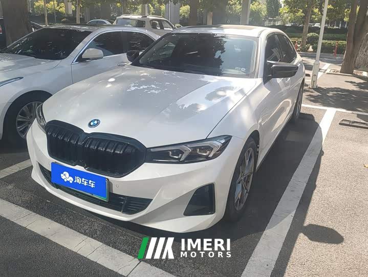 BMW i3 eDrive 35 L