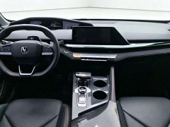 Changan UNI-V 1.5T Sport Edition - ფოტო 8