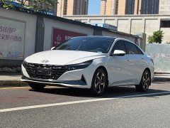 Hyundai Elantra 1.5L CVT Luxury - ფოტო 1