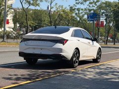 Hyundai Elantra 1.5L CVT Luxury - ფოტო 4
