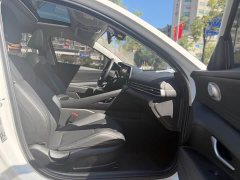 Hyundai Elantra 1.5L CVT Luxury - ფოტო 9