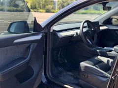 Tesla Model Y Rear-Wheel Drive - ფოტო 5