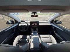 Tesla Model Y Rear-Wheel Drive - ფოტო 7
