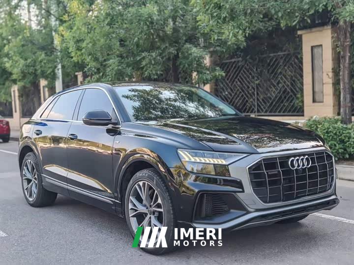 Audi Q8 2022 55 TFSI Luxury Sport - ავტომობილი ჩინეთიდან