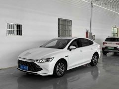 BYD Qin PLUS 2024 Glory Edition DM-i 55KM Superior - ფოტო 1