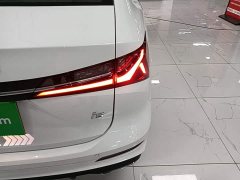 SAIC MG i5 1.5L CVT Luxury - ფოტო 8