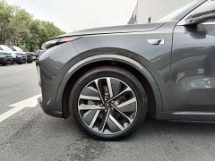 Li Auto L9 Max - ფოტო 4