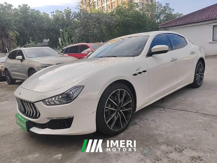 Maserati Ghibli 2.0T GT Sharp Edition