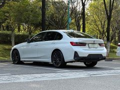 BMW 3 Series 325Li M Sport Midnight Edition Package - ფოტო 13