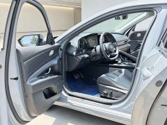 Hyundai Elantra 2022 1.5L CVT Luxury - ფოტო 13