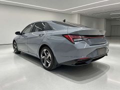 Hyundai Elantra 2022 1.5L CVT Luxury - ფოტო 4