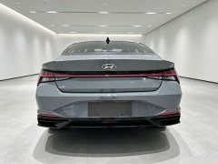 Hyundai Elantra 2022 1.5L CVT Luxury - ფოტო 5