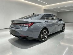 Hyundai Elantra 2022 1.5L CVT Luxury - ფოტო 6
