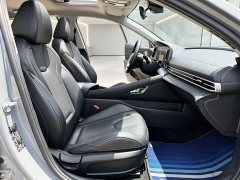 Hyundai Elantra 2022 1.5L CVT Luxury - ფოტო 8