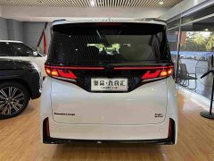 Toyota Vellfire Crown Hybrid 2.5L Executive Premier Edition - ფოტო 13