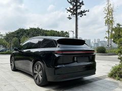 Li Auto i6 Four-Wheel Drive Standard Edition - ფოტო 10