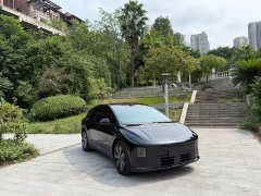 Li Auto i6 Four-Wheel Drive Standard Edition - ფოტო 4