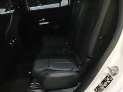 Mercedes-Benz GLB 200 Fashion Edition - ფოტო 17