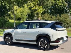 Hyundai EO Yige Two-Wheel Drive TECH 64.2kWh - ფოტო 11