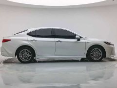 Toyota Camry Hybrid 2.0L HGVP Luxury - ფოტო 3