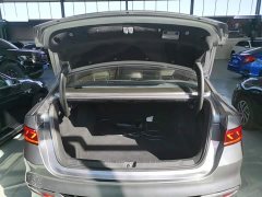 BYD Qin PLUS Glory Edition DM-i 55KM Leading - ფოტო 19