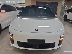 Li Auto i6 Four-Wheel Drive Standard Edition - ფოტო 3