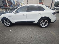 Porsche 2022 Macan 2.0T - ფოტო 3