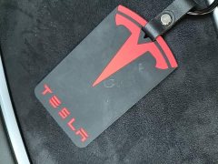 Tesla Model Y Long Range All-Wheel Drive - ფოტო 9