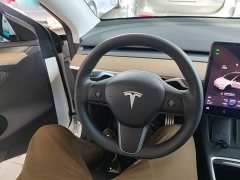 Tesla Model Y Performance All-Wheel Drive - ფოტო 11