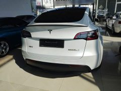 Tesla Model Y Performance All-Wheel Drive - ფოტო 6
