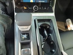 SAIC MG RX5 2025 PLUS 330TGI Automatic Leading Smart Value Edition - ფოტო 14