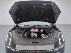 Lynk & Co Geely Lynk & Co Z10 2024 71kWh 602km RWD Pro - ფოტო 10