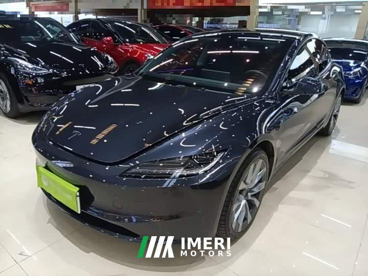 Tesla Model 3 Rear-Wheel Drive