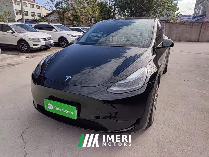 Tesla Model Y Facelift Rear-Wheel Drive