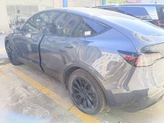 Tesla Model Y Long Range All-Wheel Drive - ფოტო 5