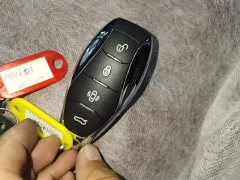 FAW Red Flag HS3 PHEV 117km Dynamic Edition - ფოტო 9