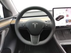 Tesla Model Y Long Range All-Wheel Drive - ფოტო 3