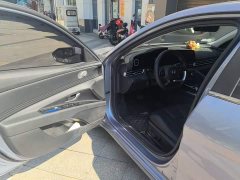 Hyundai Elantra 2023 1.5L CVT Luxury - ფოტო 16