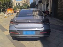 Hyundai Elantra 2023 1.5L CVT Luxury - ფოტო 6