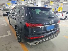 Audi Q7 55 TFSI quattro S line Sport - ფოტო 4