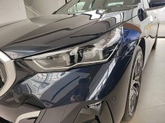 BMW i5 2025 eDrive 35L M Sport Package - ფოტო 14